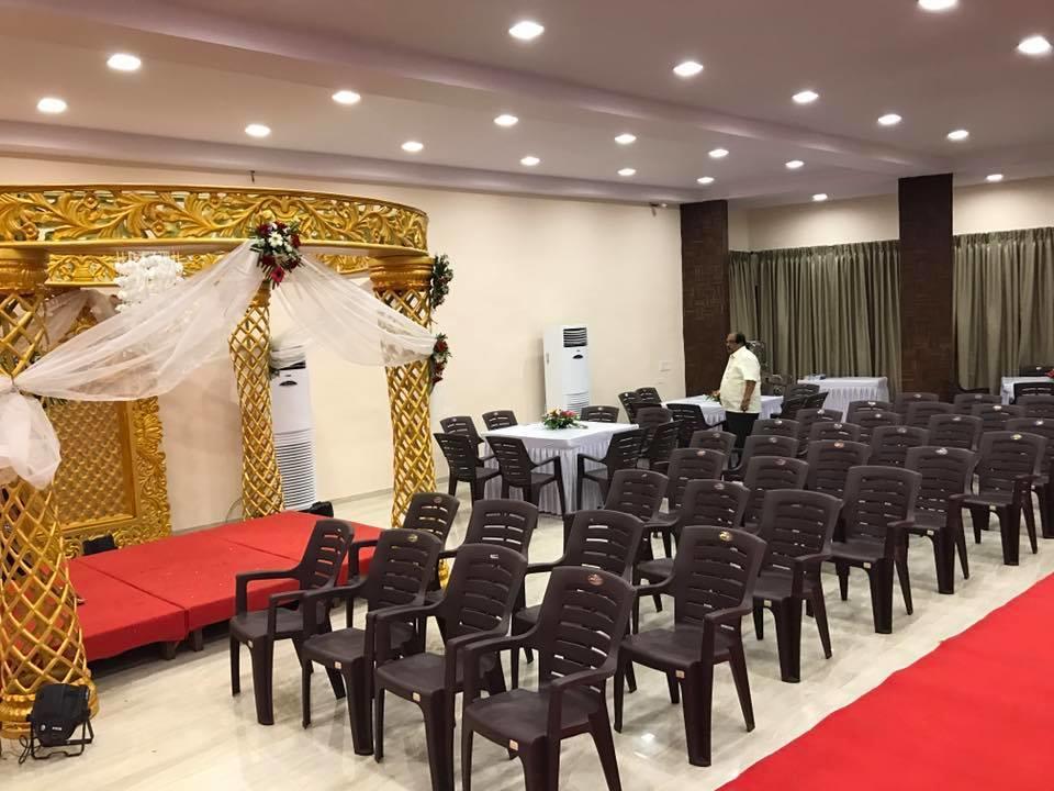 Royale Inn Вапі Екстер'єр фото